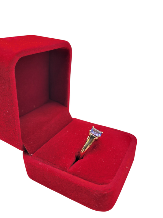 14K gold ring. Blue CZ stone. Size 6