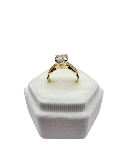 14K gold engagement ring. CZ stone. Size 7.5