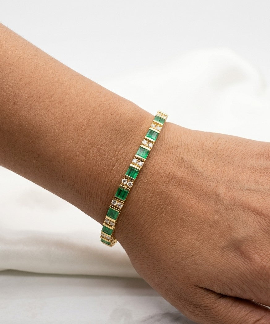14K Yellow Gold Baguette Emerald & Diamond Bracelet (5.30 TCW)