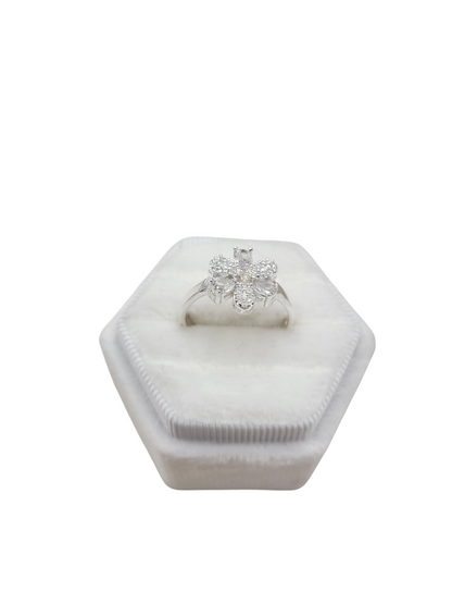 925 silver ring. CZ stone flower. Size 8.5
