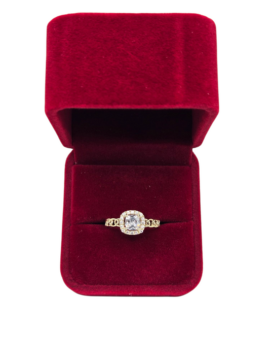 10k gold ring with CZ stones size 7