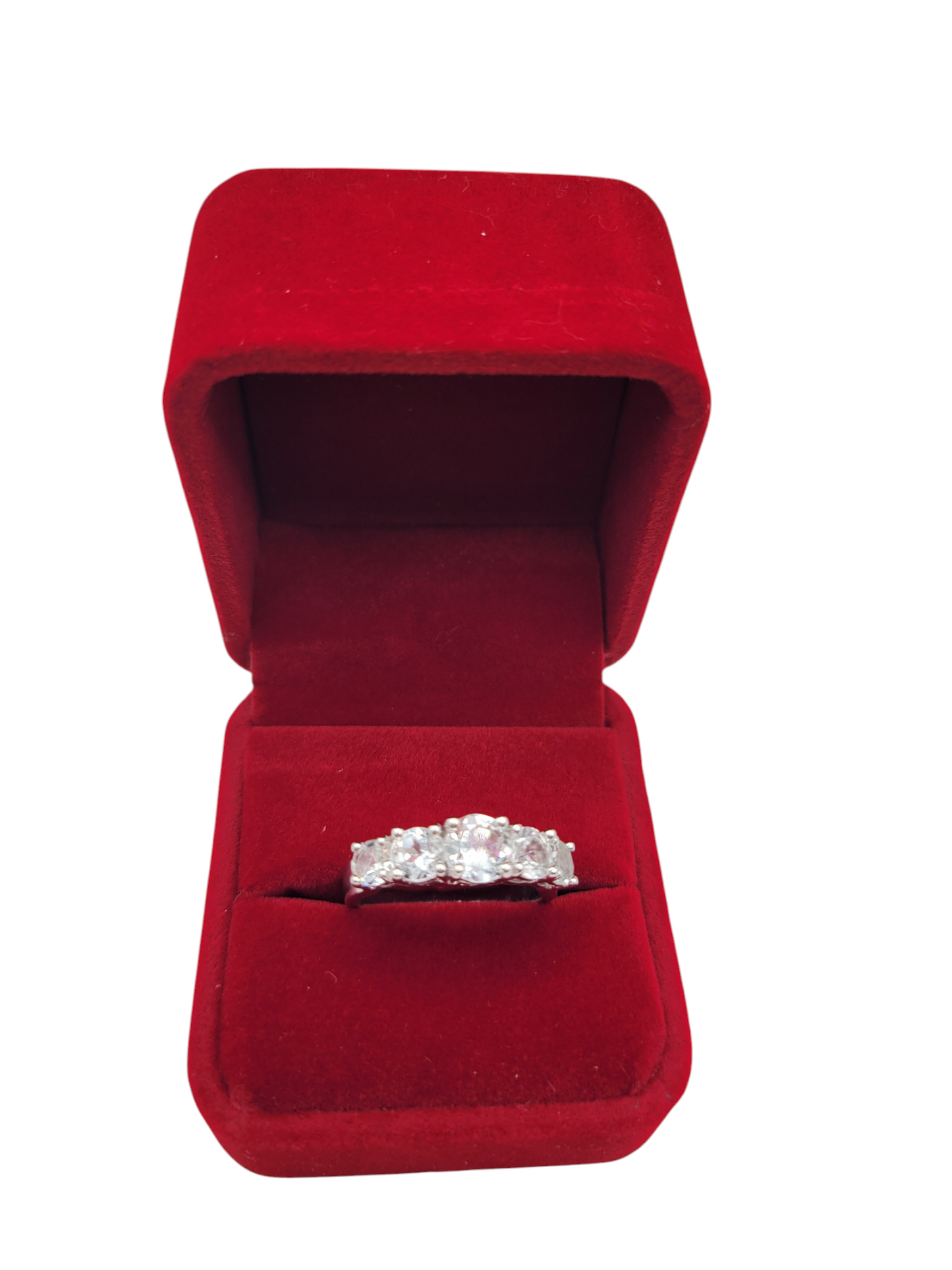 925 silver ring. 5 white CZ stones. Size 8 y 9