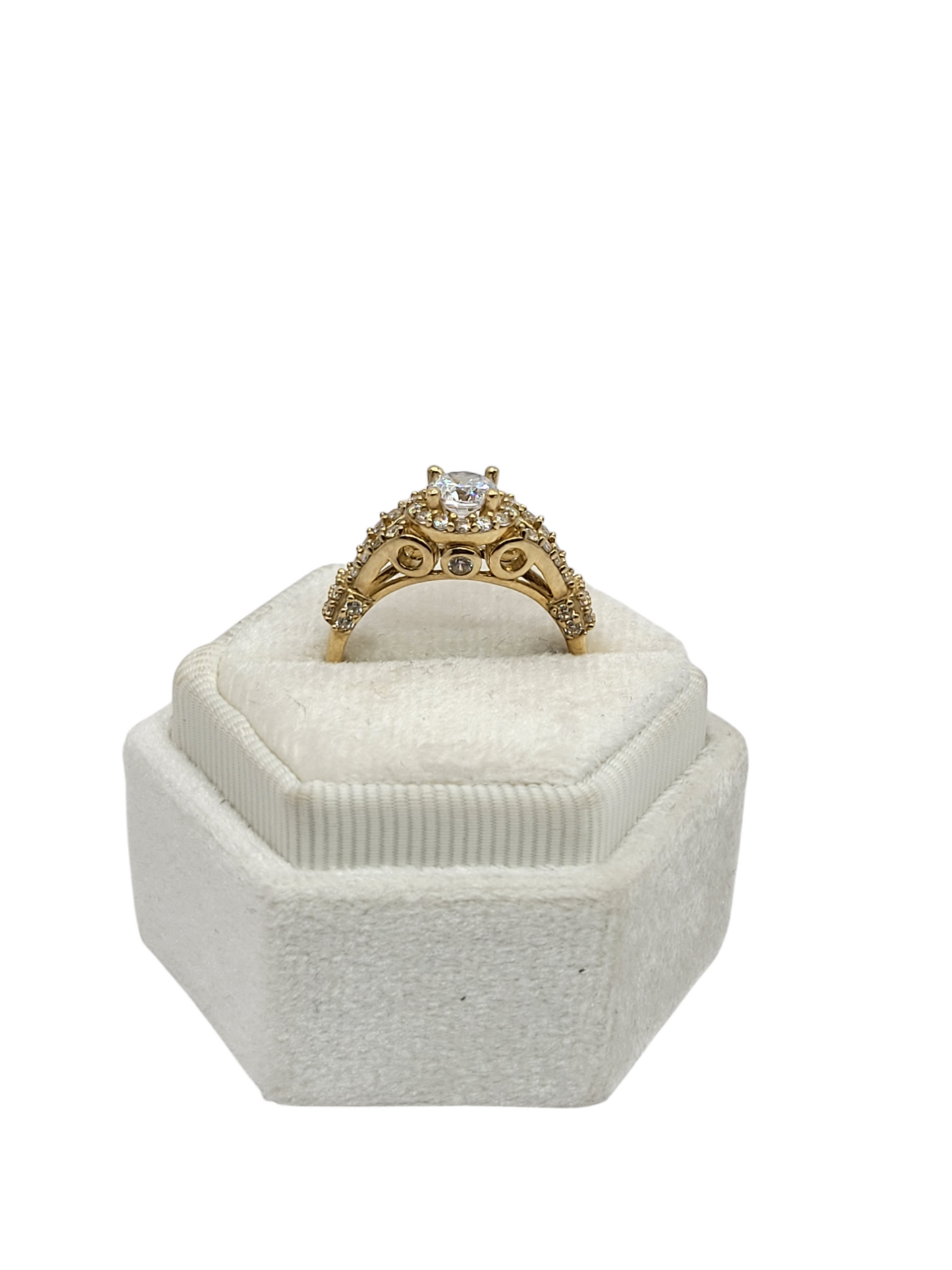 10k gold engagement ring size 7 CZ stones