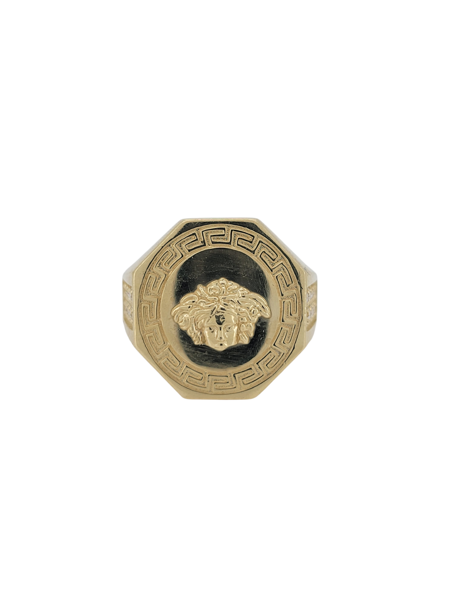 10K gold ring. medusa. Size 10.5