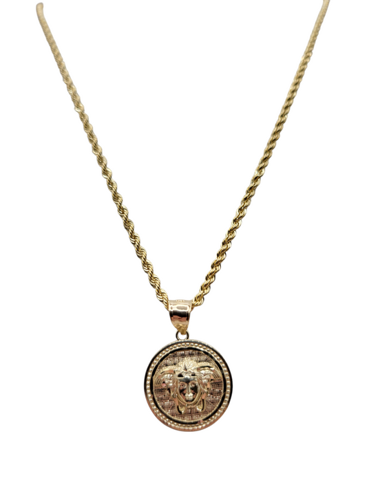 10K Gold Rope Chain. Meduza Pendant. 24in. 2.5mm