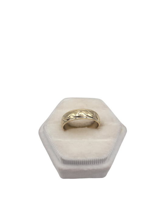 10K gold band ring. Size 9