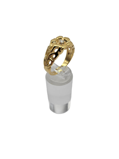 14K gold ring with a real diamond in the center. Size 10.5